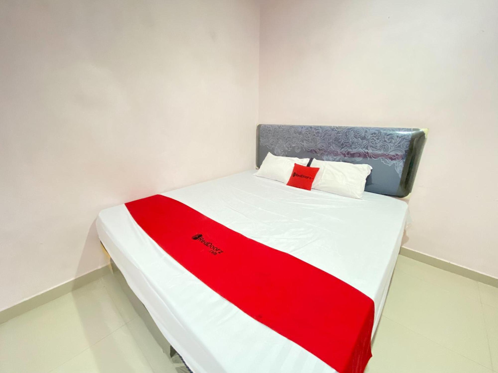 Reddoorz At Homestay Madu Макасар Екстер'єр фото